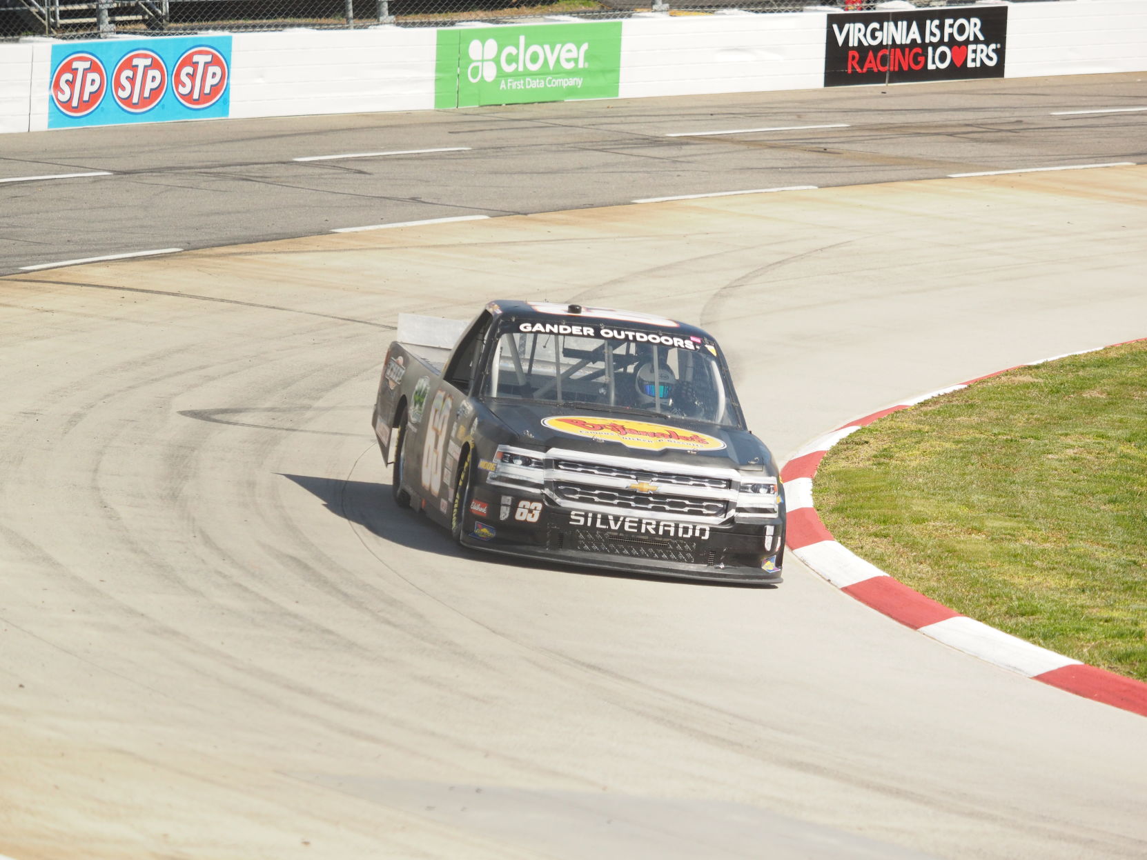 Martinsville Truck Races Truck race 2.JPG